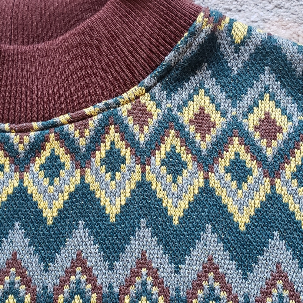 Gorgeous Zara jacquard boxy sweater in Size L. - Picture 8 of 10